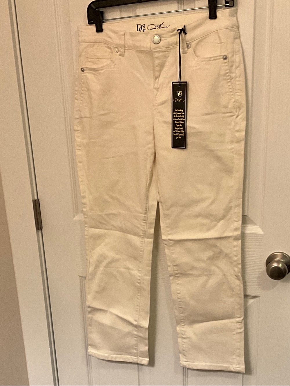 DG2 by Diane Gilman Cream Skinny Jeans